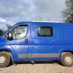 Malá obytná dodávka.