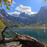 Dachstein nad jezerem Hinterer Gosausee.